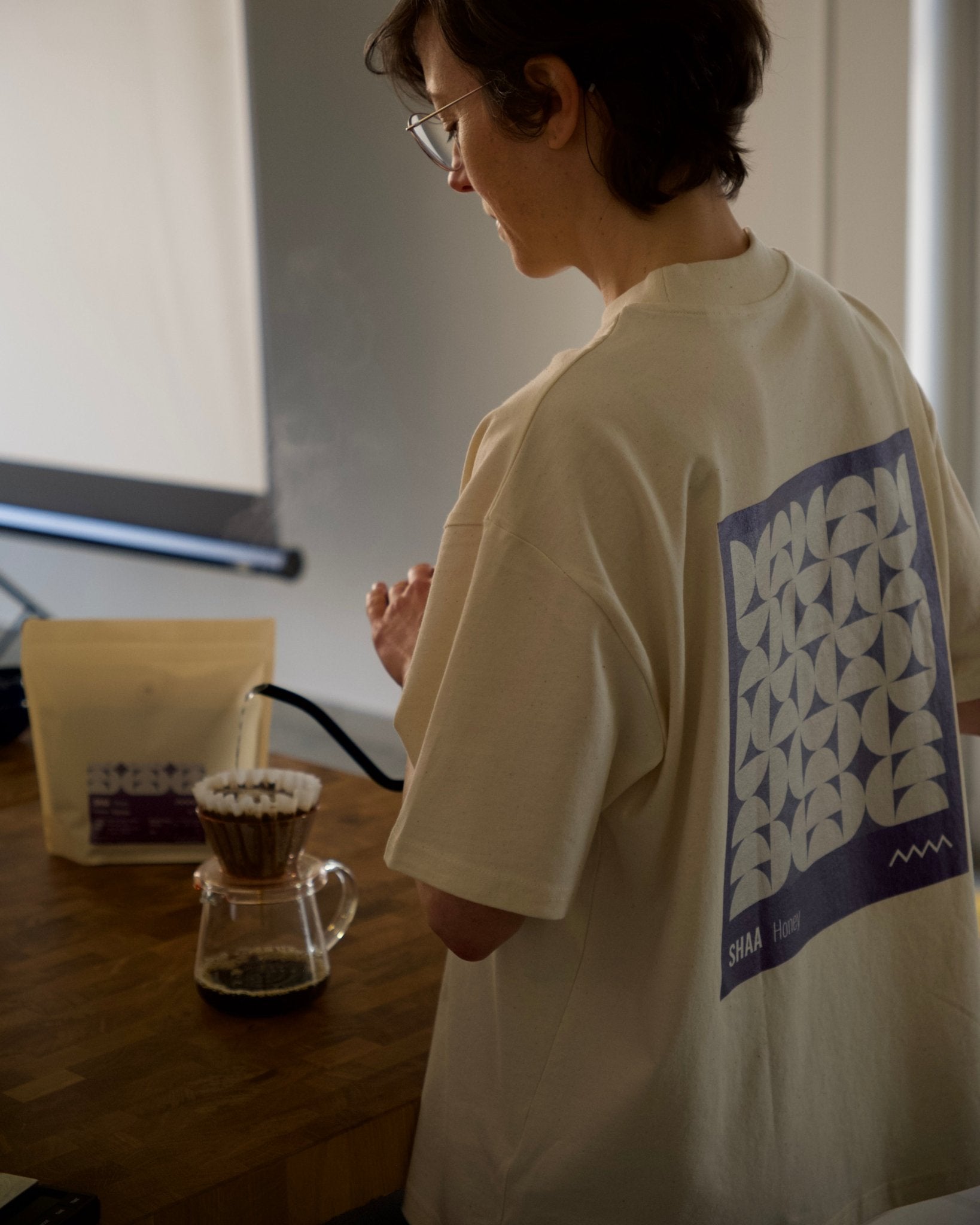T-Shirt „Shaa" - Cross River Coffee